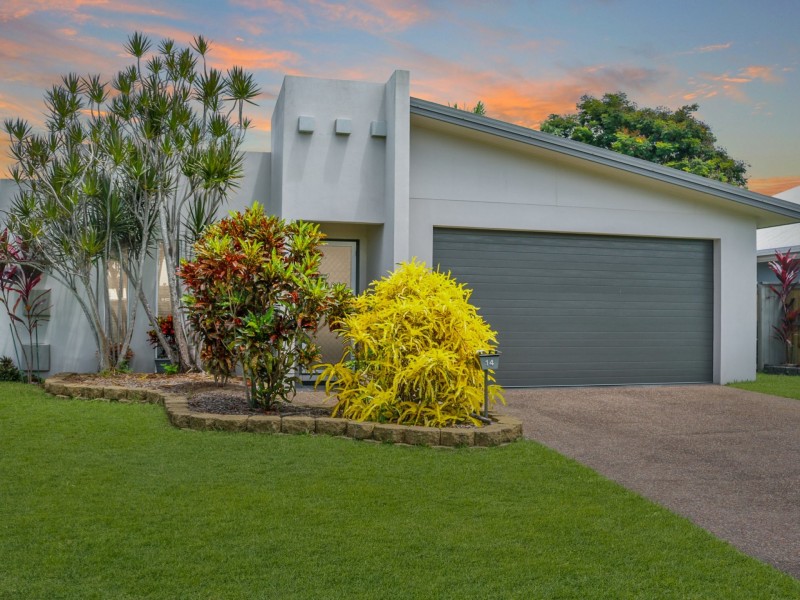 14 Starboard Street, Trinity Beach QLD 4879