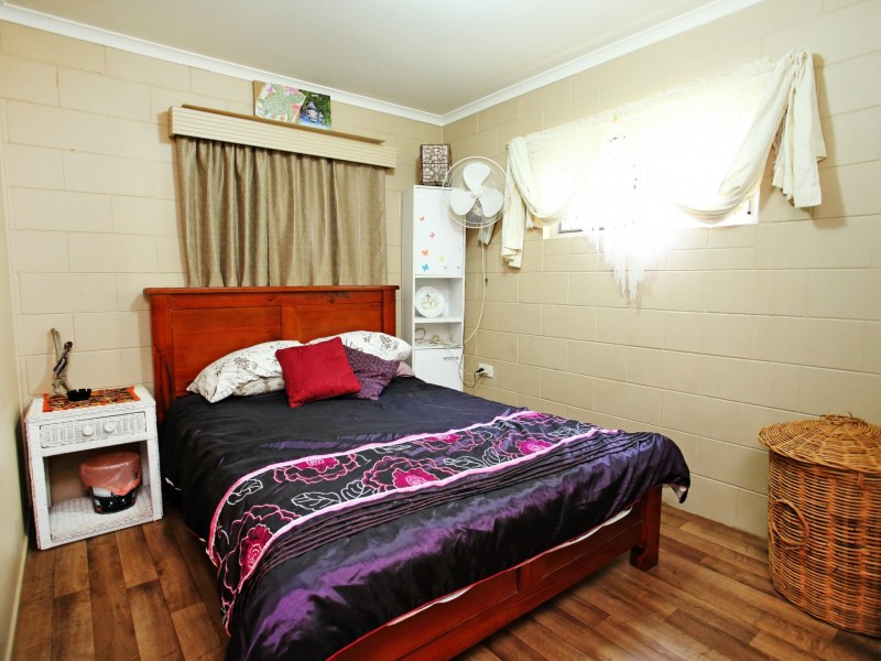 22 Broadway, Herberton QLD 4887