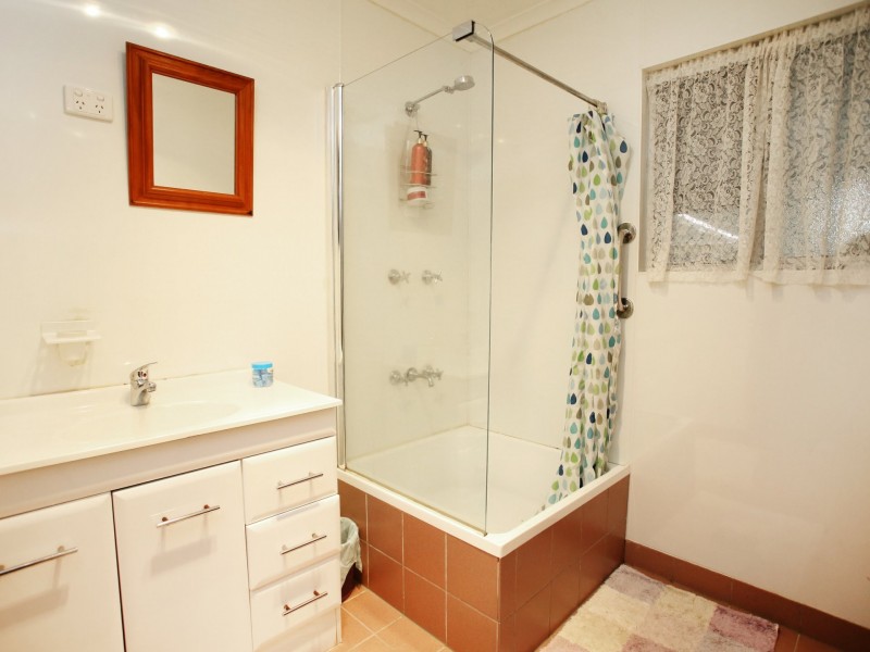 22 Broadway, Herberton QLD 4887