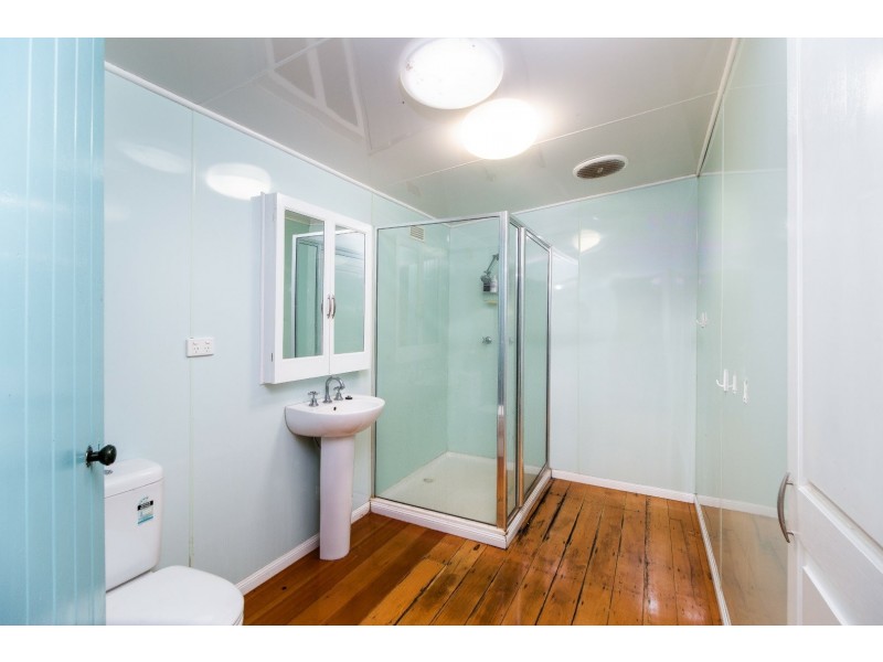 21 Golf Links Road, Atherton QLD 4883