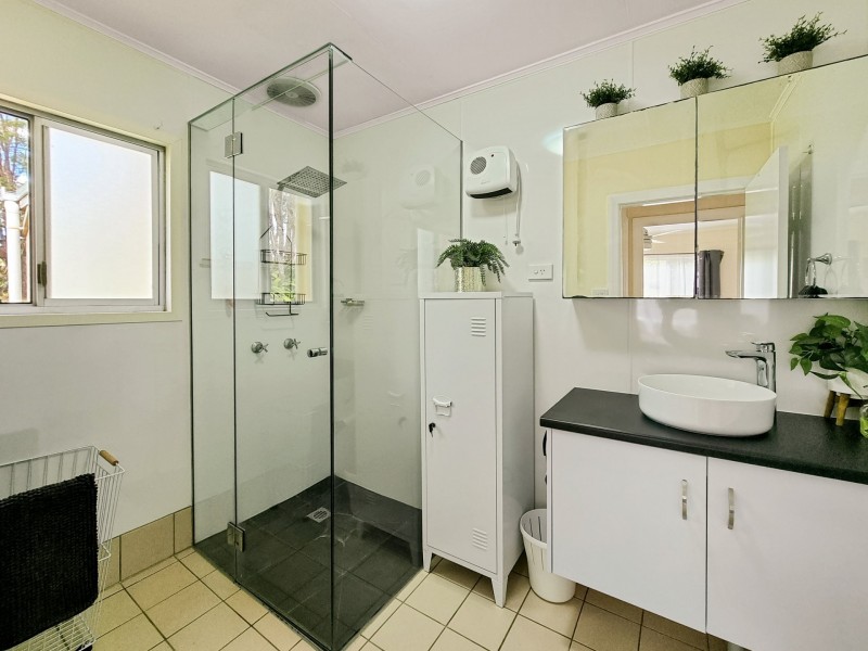 8 Heale Street, Malanda QLD 4885