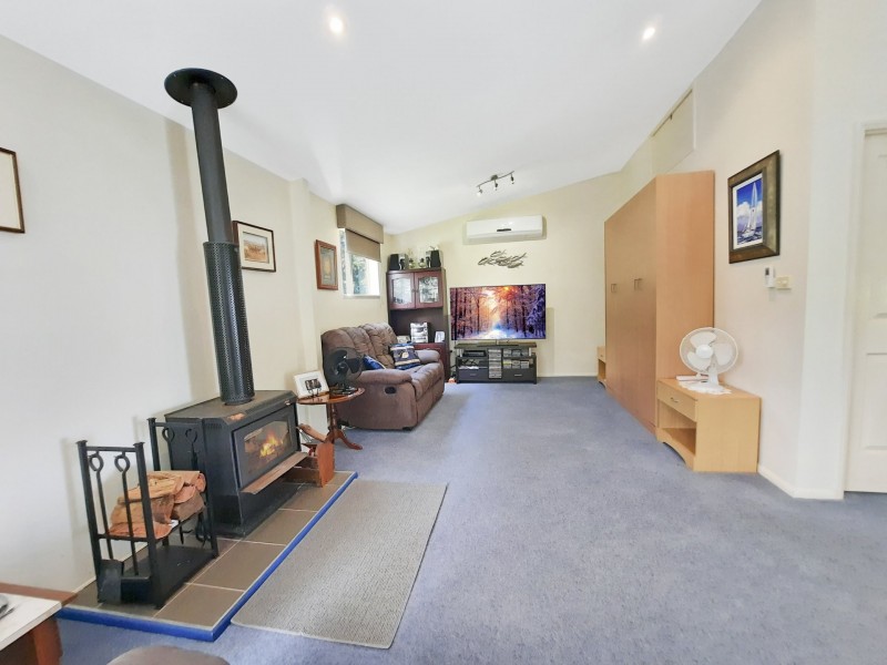 1 Bruce Road, Barrine QLD 4872