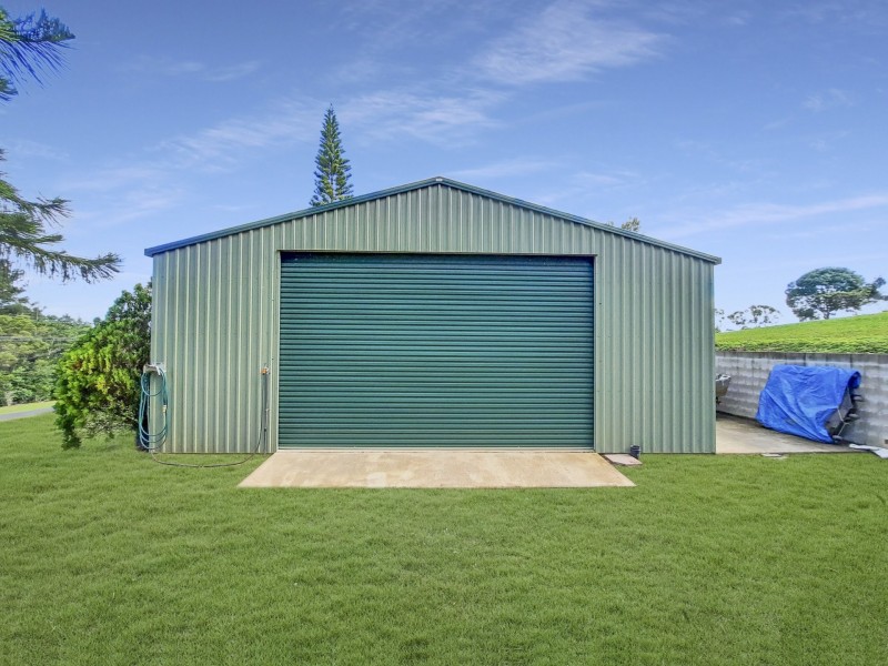 1 Bruce Road, Barrine QLD 4872
