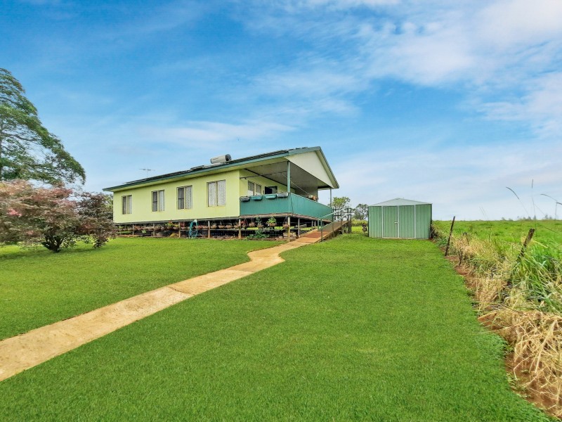 7 Biggs Road East, Beatrice QLD 4886