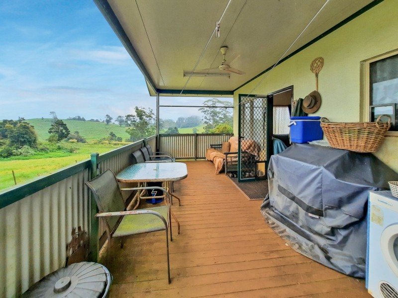 7 Biggs Road East, Beatrice QLD 4886