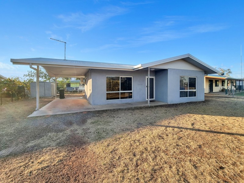 Unit 1/100 Carron, Karumba QLD 4891