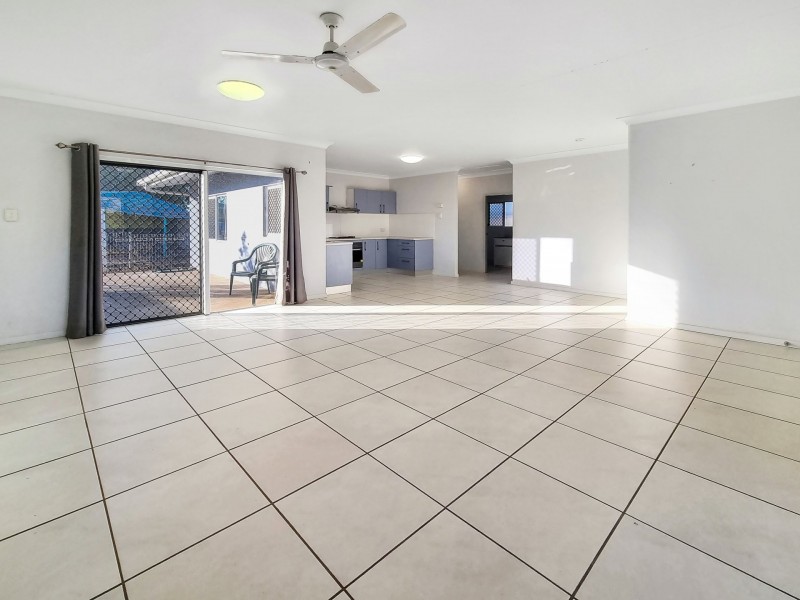 Unit 1/100 Carron, Karumba QLD 4891
