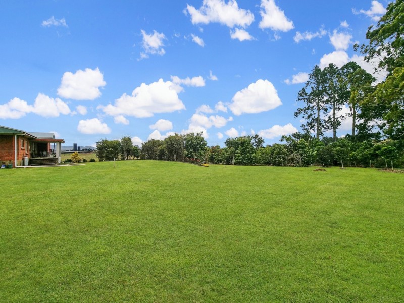 7 Knowles Road, East Barron QLD 4883