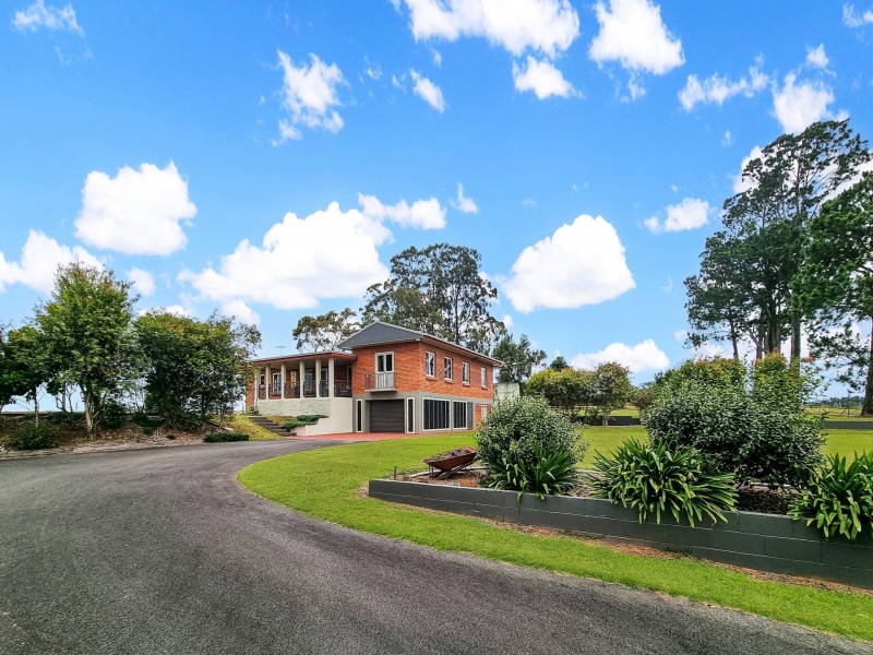 7 Knowles Road, East Barron QLD 4883
