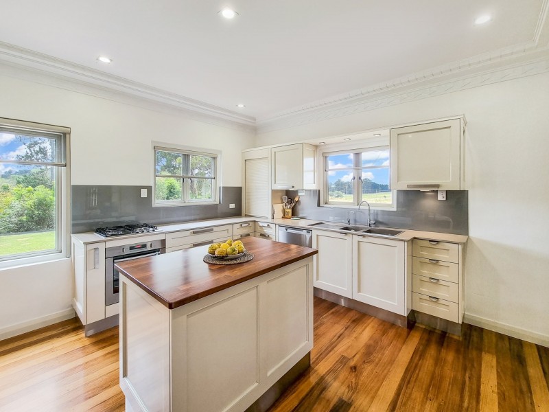 7 Knowles Road, East Barron QLD 4883