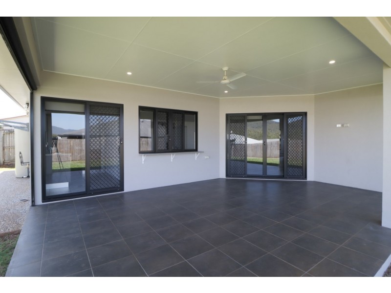 9 Robertson Close, Atherton QLD 4883