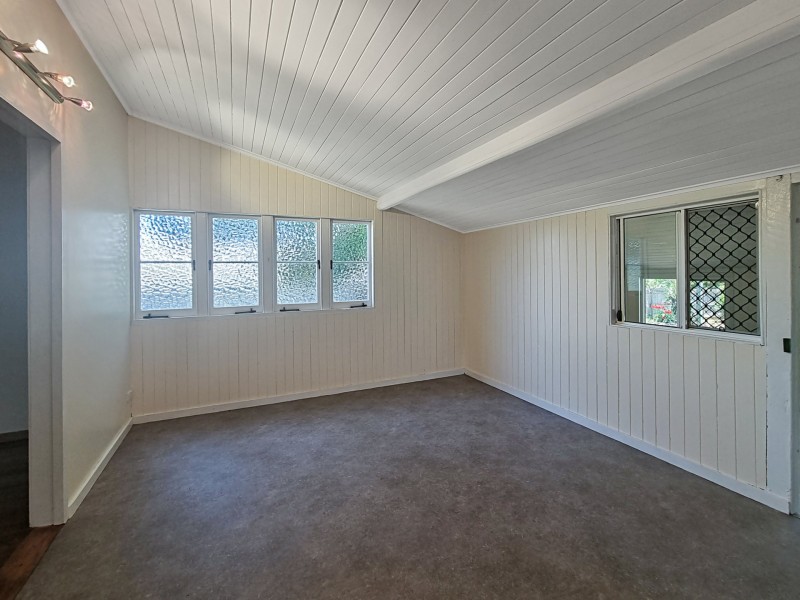 25 Mary Street, Malanda QLD 4885