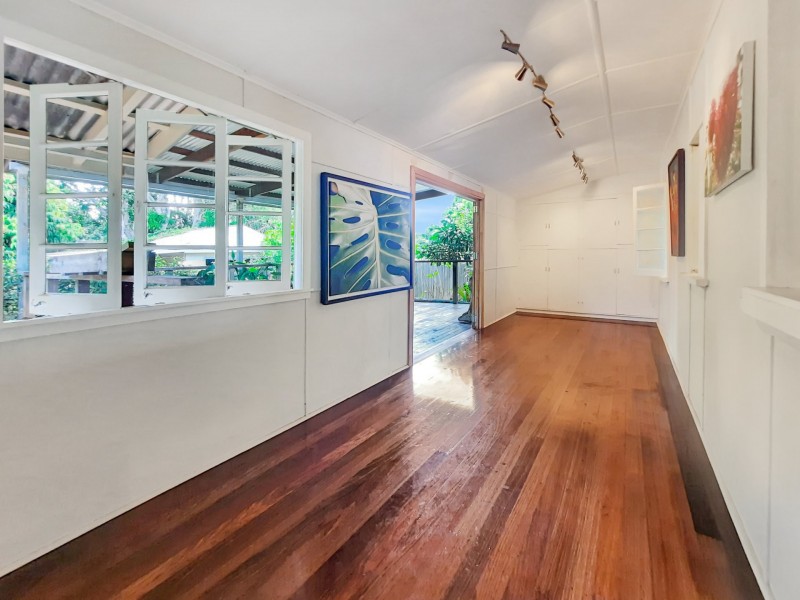 13 Johns Parade, Atherton QLD 4883