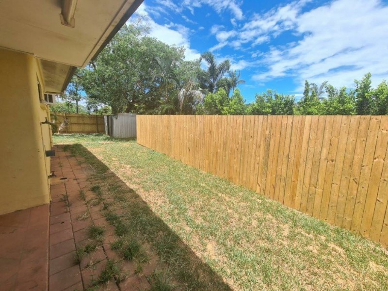 2 McFarlane Drive, Kanimbla QLD 4870