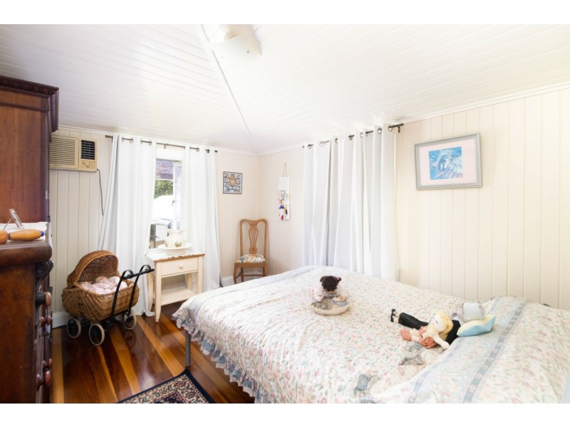 10 Holm Street, Atherton QLD 4883