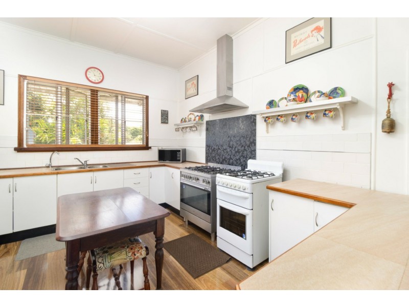 10 Holm Street, Atherton QLD 4883