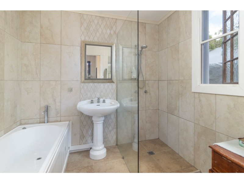 10 Holm Street, Atherton QLD 4883