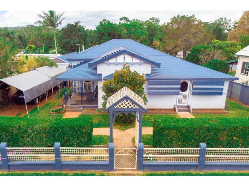 10 Holm Street, Atherton QLD 4883