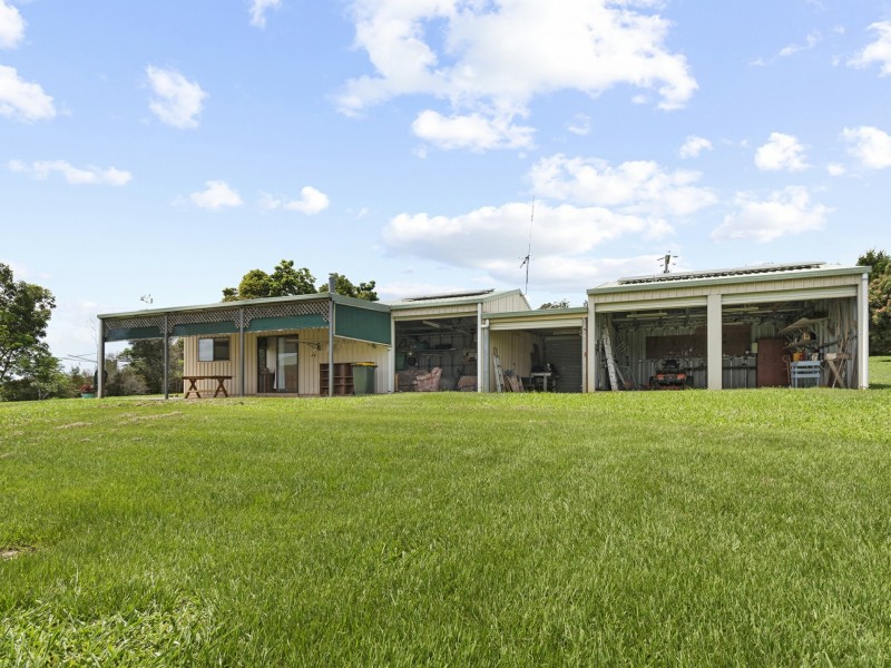 4 Old Boar Pocket Road, Barrine QLD 4872