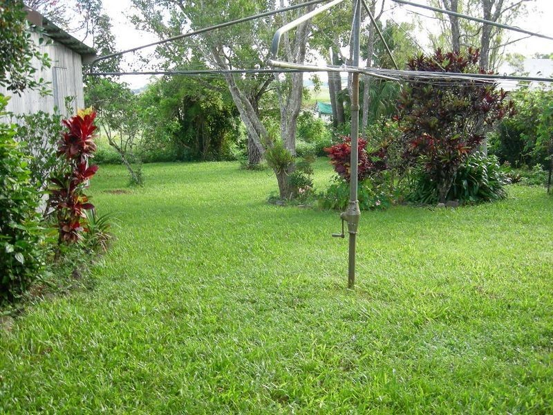 35 Eacham Rd, Yungaburra QLD 4884