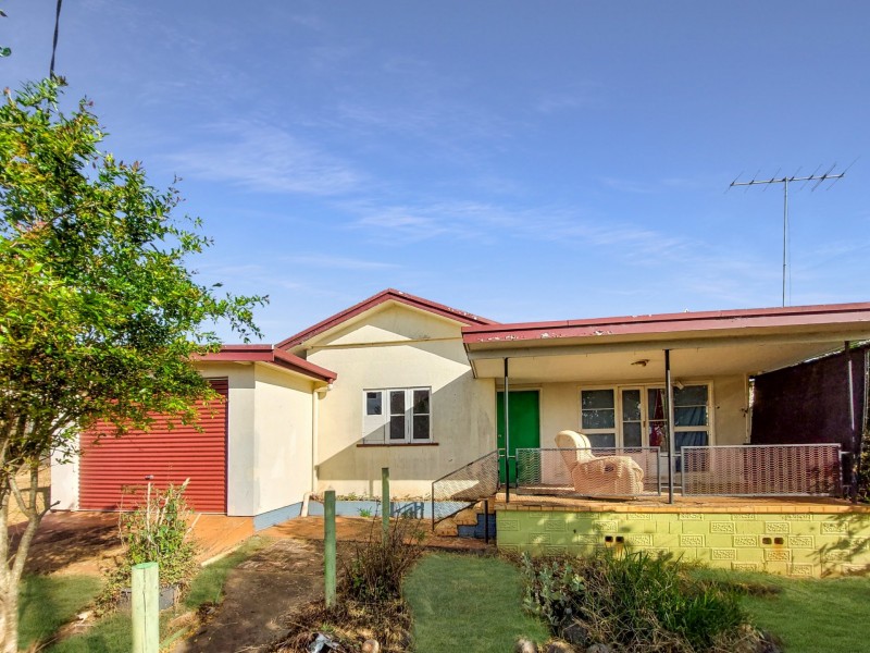 25 Gray Street, Atherton QLD 4883