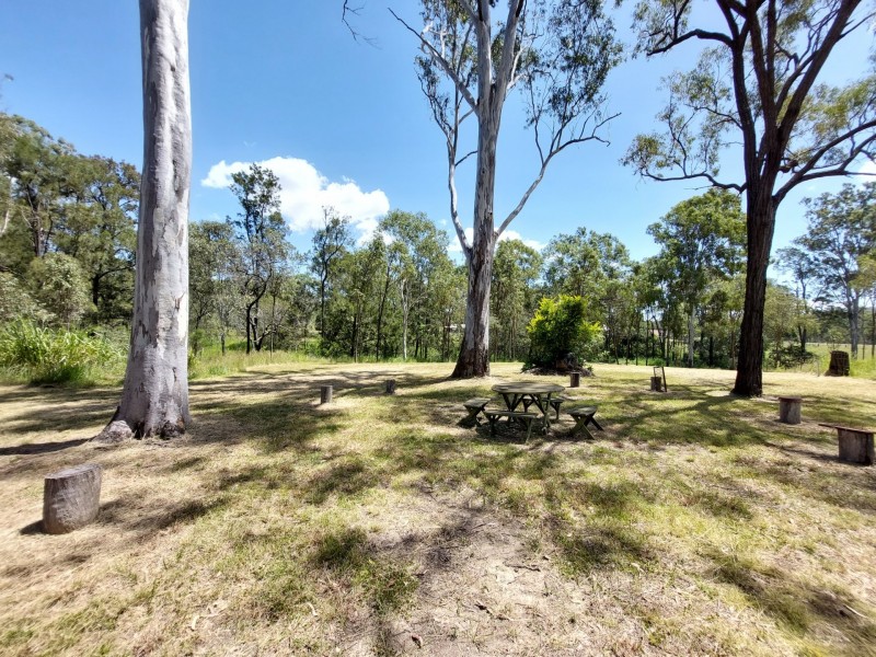 120 Pedersen Road, Watsonville QLD 4887