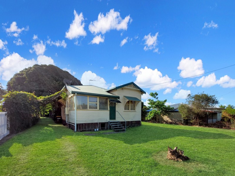 28 Golf Links Road, Atherton QLD 4883