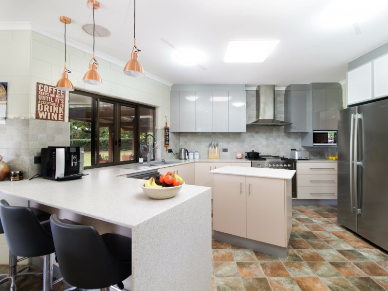 16 Newman Drive, Tolga QLD 4882