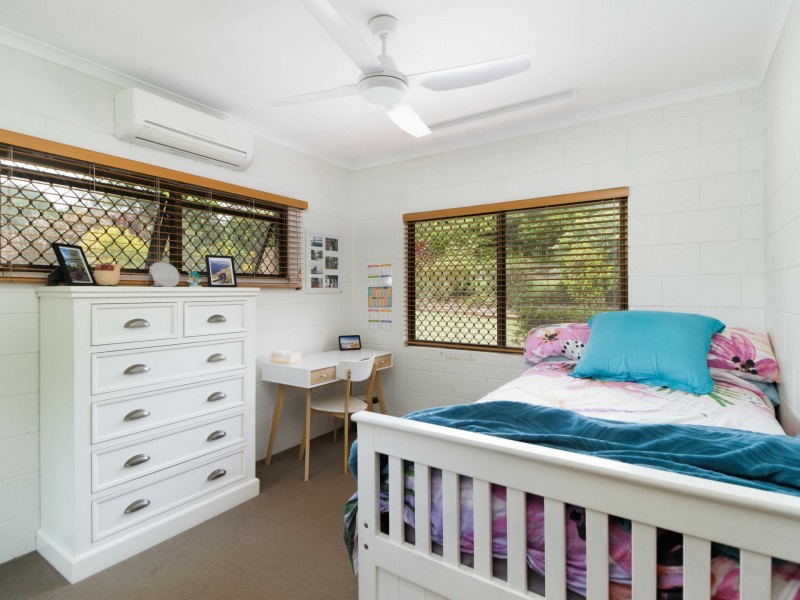 16 Newman Drive, Tolga QLD 4882