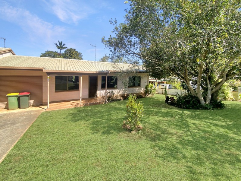 1 Crown Close, Malanda QLD 4885