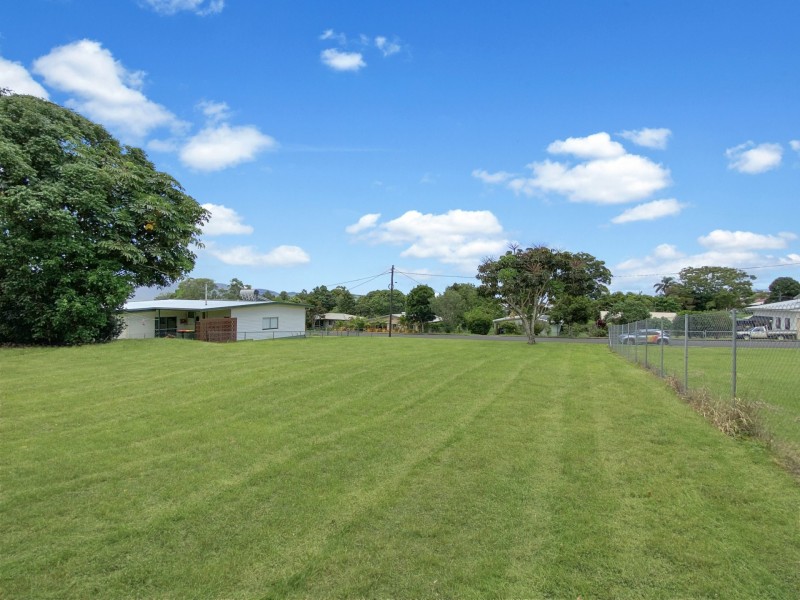 25 Rose Street, Atherton QLD 4883