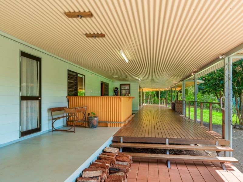 22R Lilybrook Lane, Malanda QLD 4885