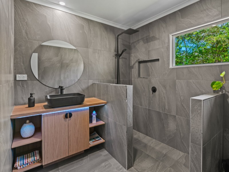 22R Lilybrook Lane, Malanda QLD 4885