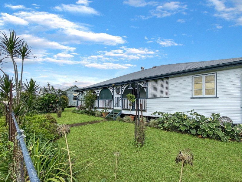 12 Wattle Street, Millaa Millaa QLD 4886