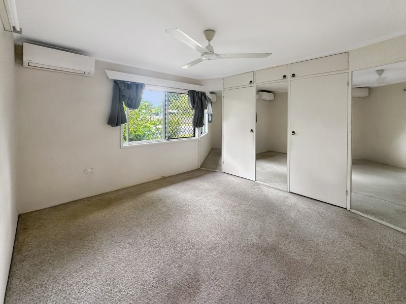 8 Kowinka Street, White Rock QLD 4868