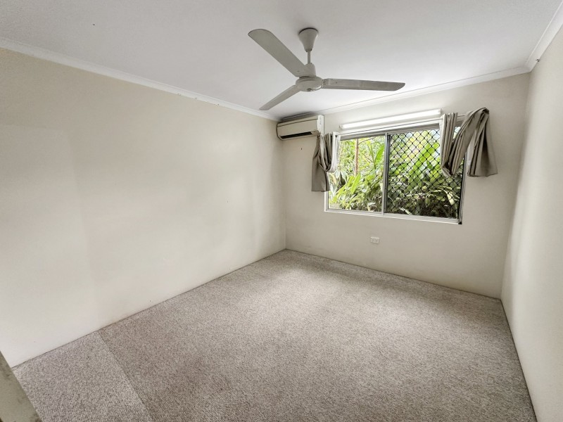 8 Kowinka Street, White Rock QLD 4868