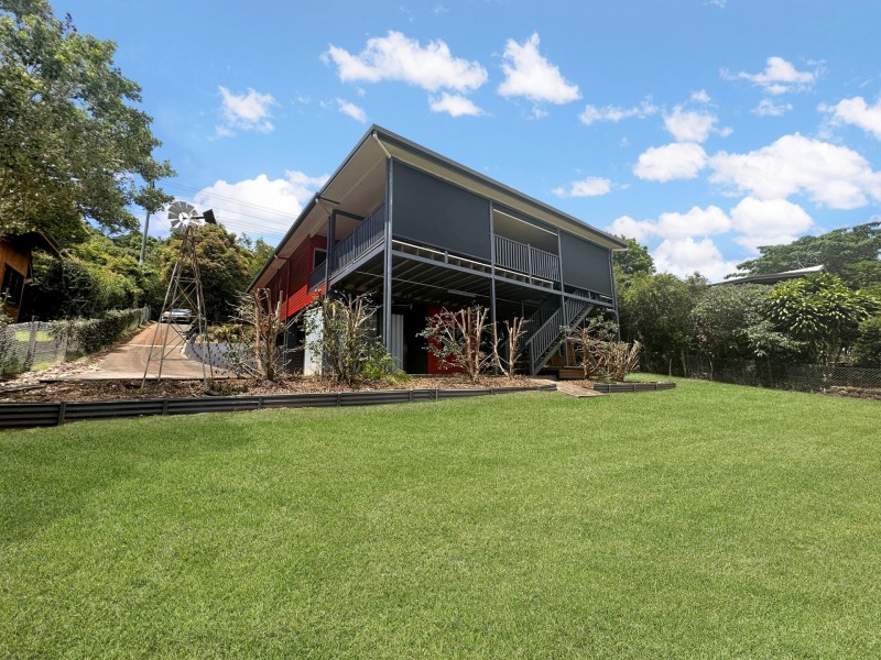 25 Twelfth Avenue, Atherton QLD 4883