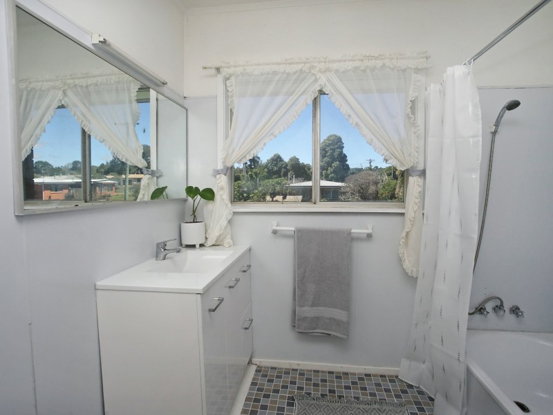 24 Abbott Street, Atherton QLD 4883