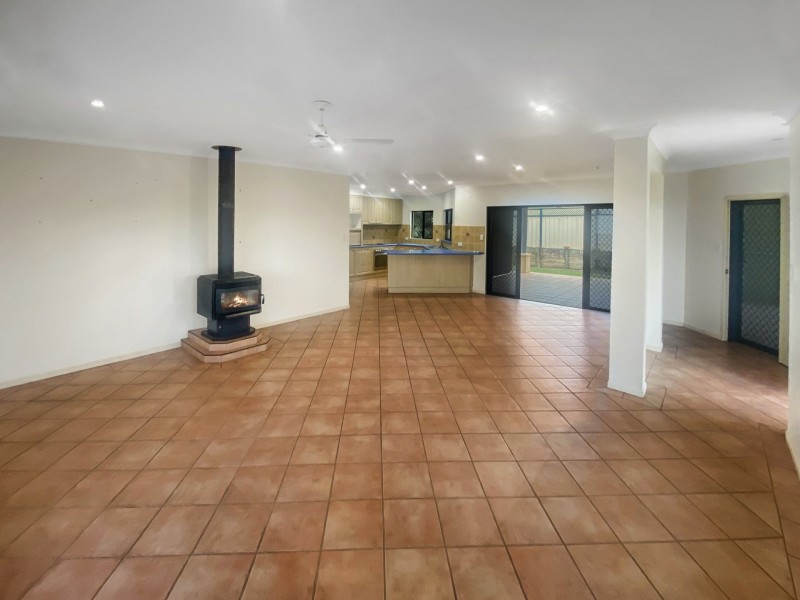 8 Jannina Drive, Atherton QLD 4883