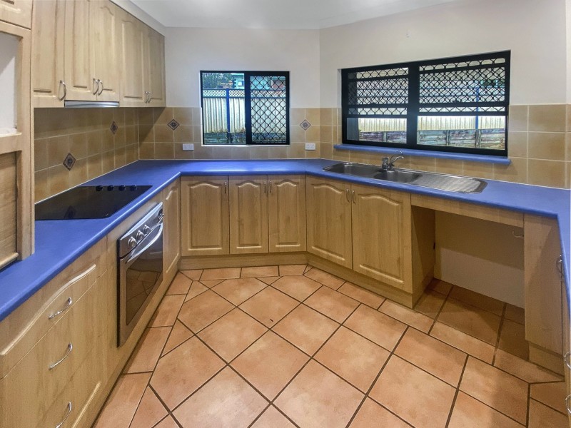 8 Jannina Drive, Atherton QLD 4883