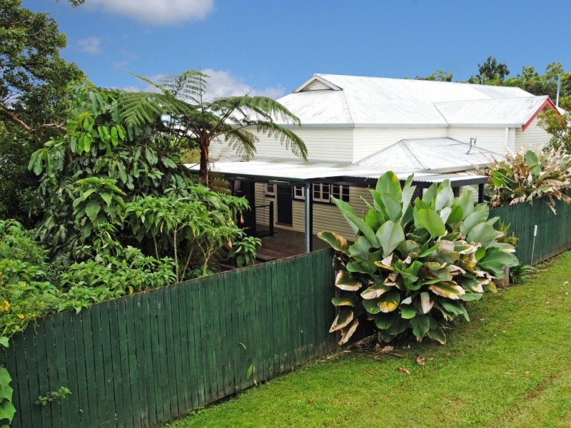 6 Maple Street, Millaa Millaa QLD 4886