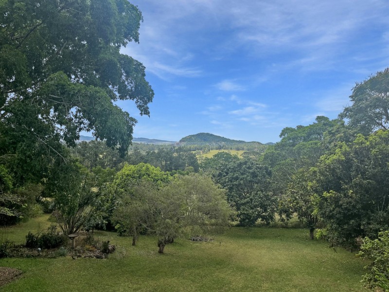 239 Peeramon Road, Peeramon QLD 4885