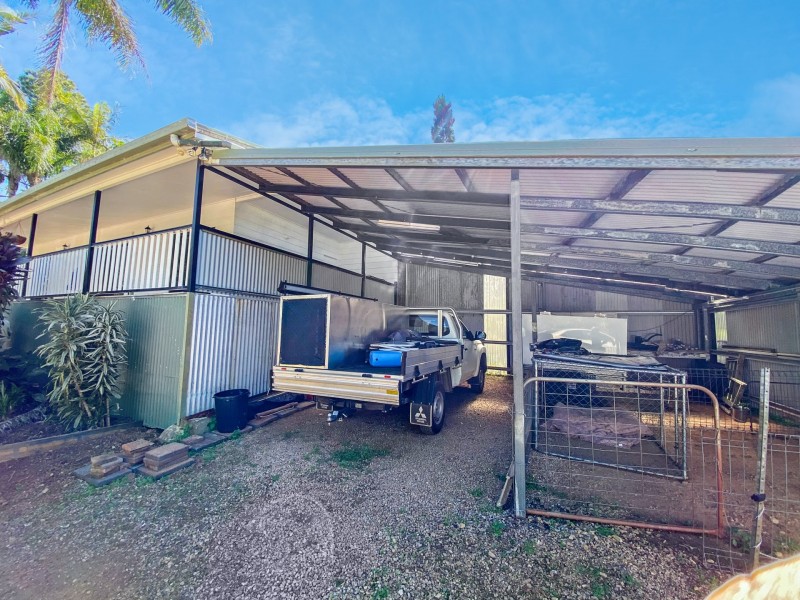 1074 East Evelyn Road, Evelyn QLD 4888