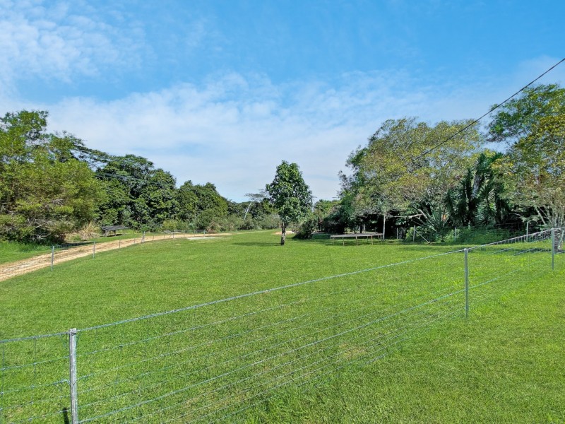 1074 East Evelyn Road, Evelyn QLD 4888