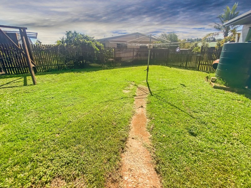 6 Poinsettia Close, Yungaburra QLD 4884