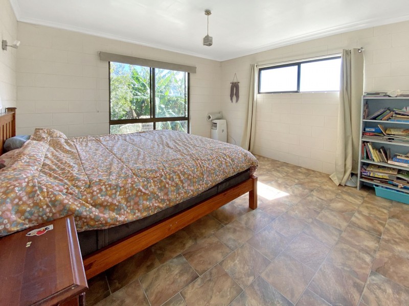 16 Purcell Road, Moregatta QLD 4886