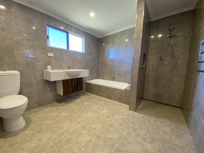 17 Finch Street, Atherton QLD 4883