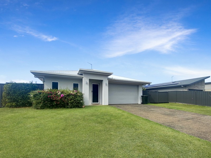 6 Mirrabook Avenue, Mareeba QLD 4880