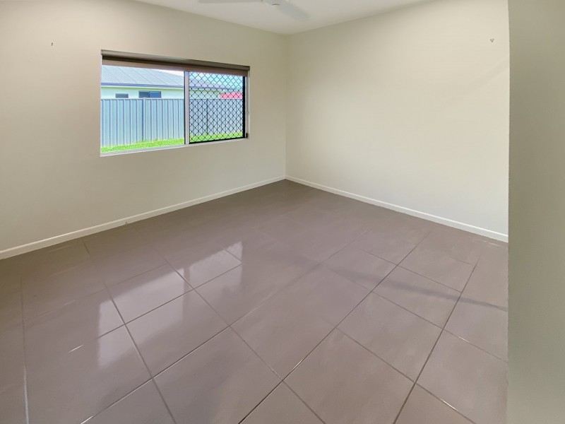 6 Mirrabook Avenue, Mareeba QLD 4880