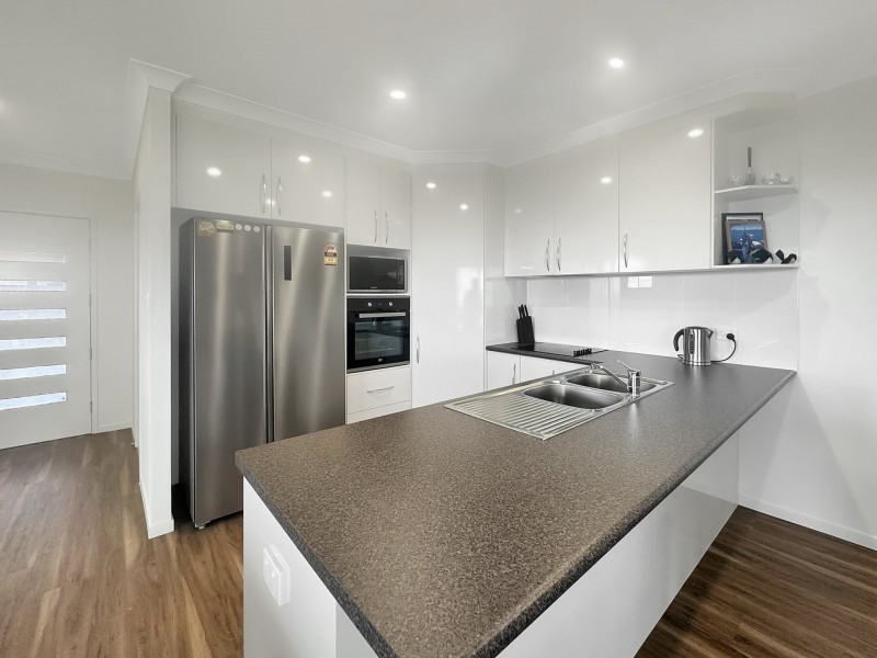 8 Crawford Street, Tolga QLD 4882